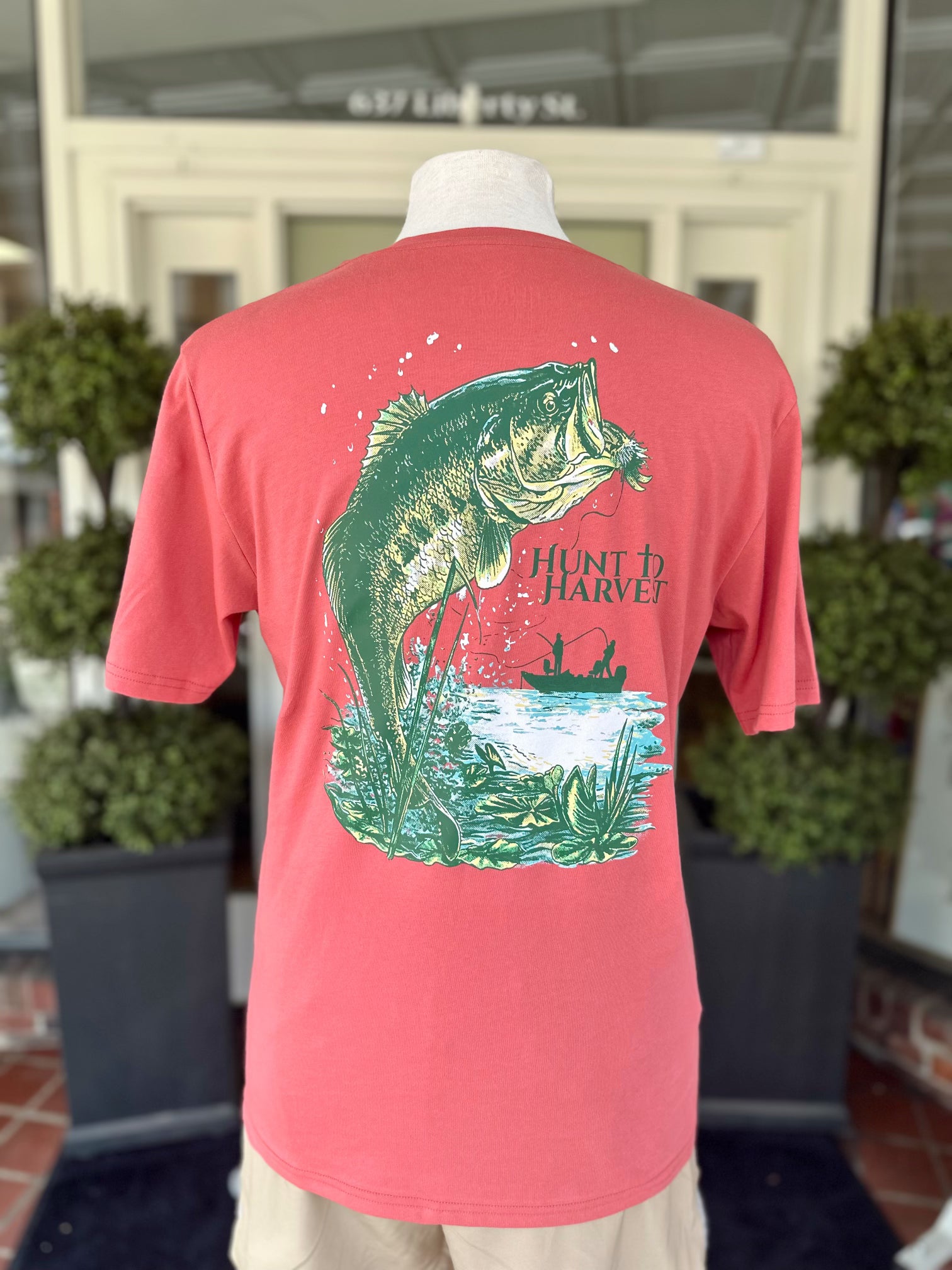 Rippin Lips Tee by Hunt to Harvest
