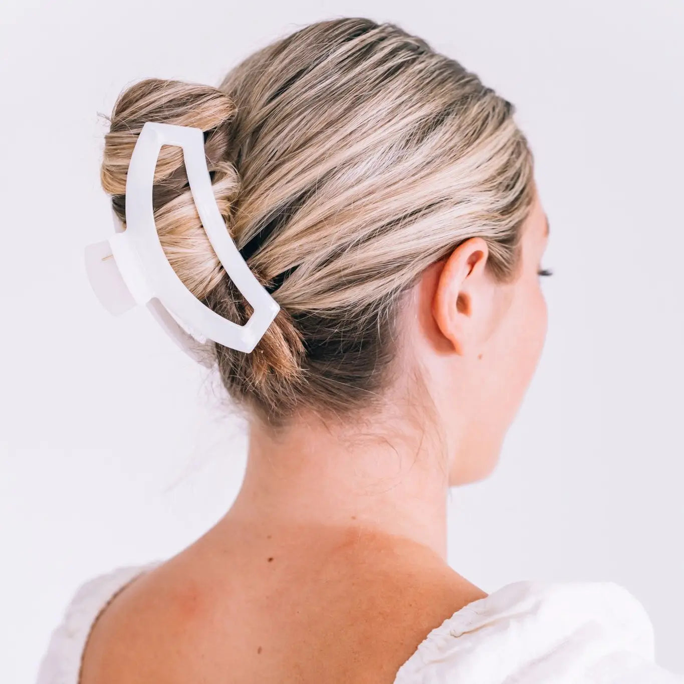 Open Coconut White Large Hair Clip