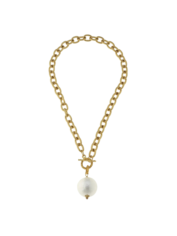 Cotton Pearl Detailing on Gold Toggle Link Necklace by Susan Shaw Chic