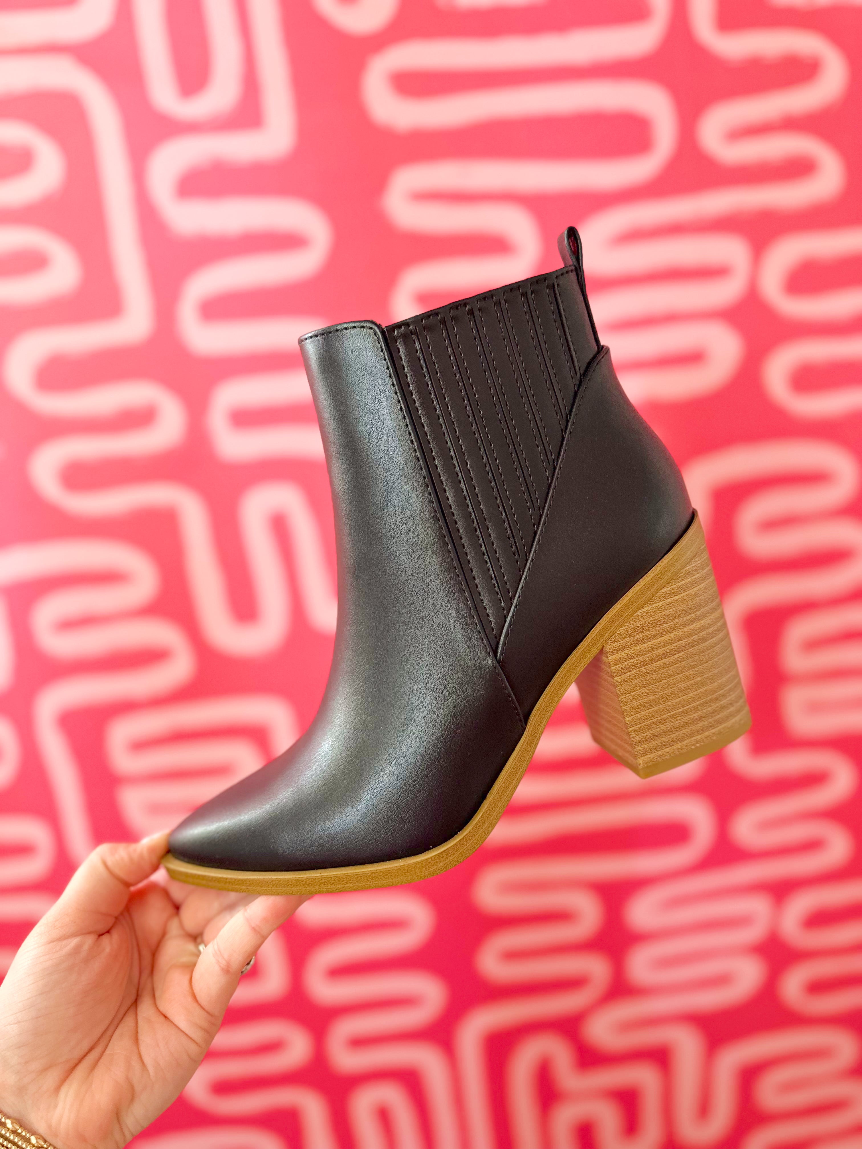 Duvets Black Boots by Soda