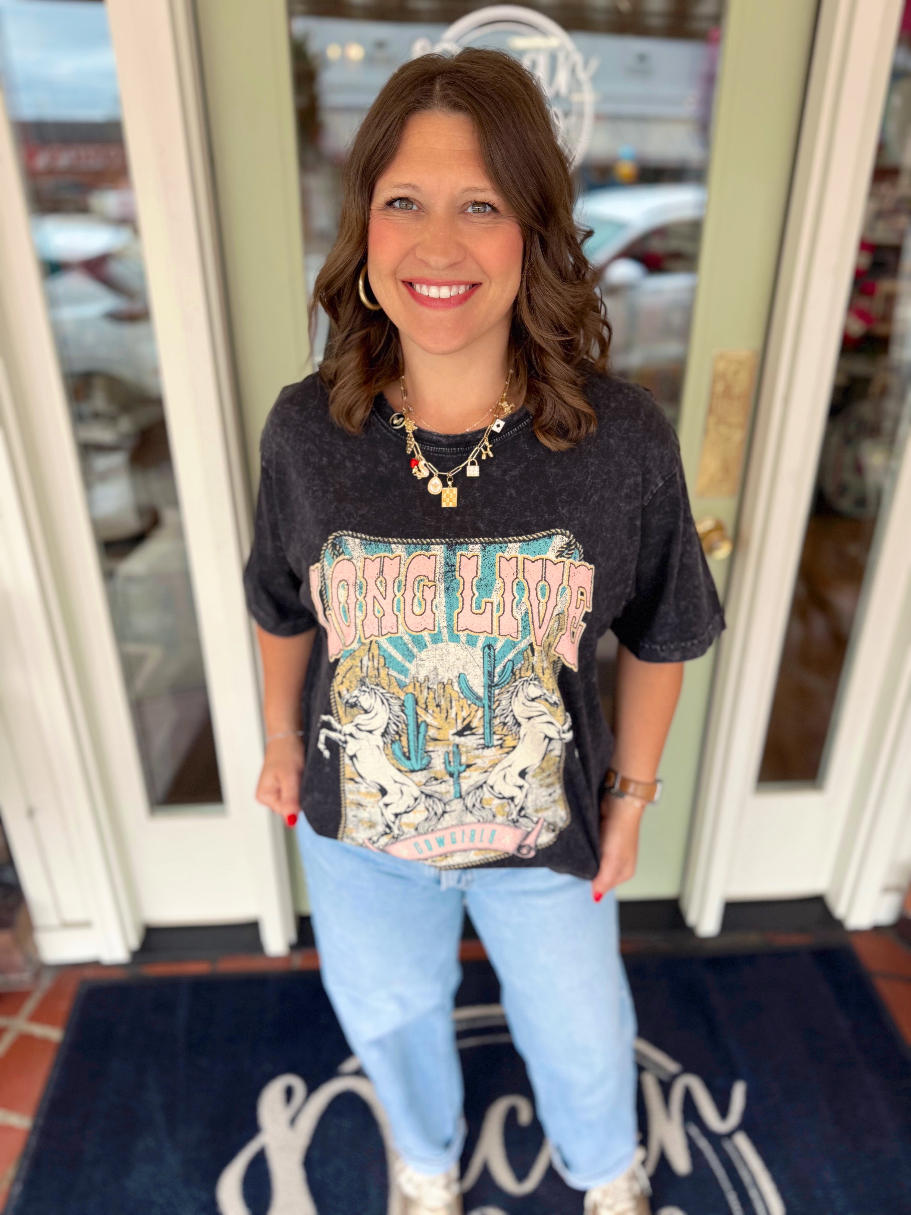 Long Live Cowgirls Curvy Tee
