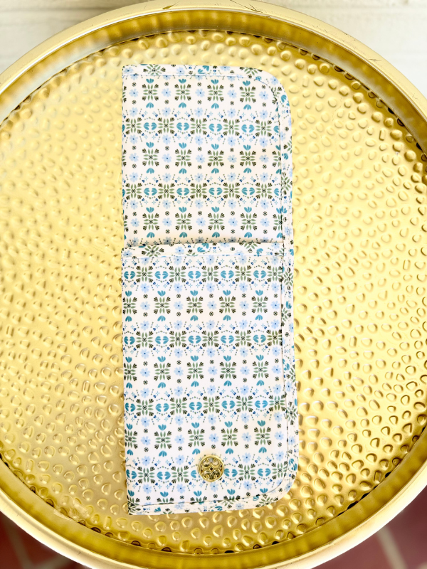 Blue and green patterned hot tool case with front pocket 