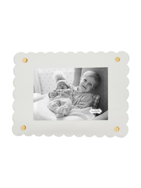 Clear Scalloped Acrylic Frame