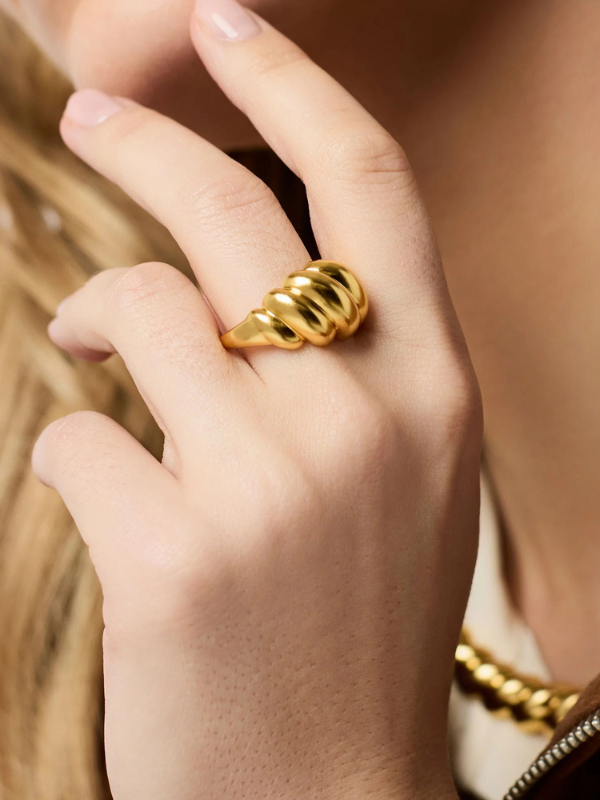 Ravello Ring in Gold By Julie Vos
