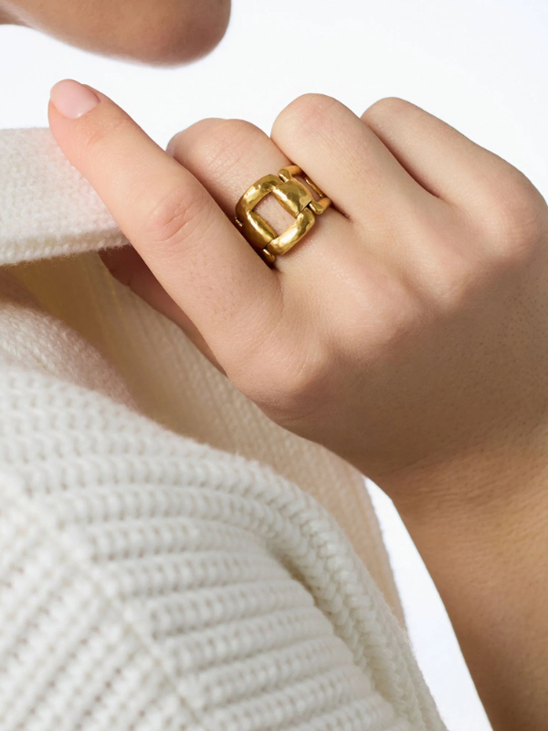 Sahara Ring in Gold By Julie Vos