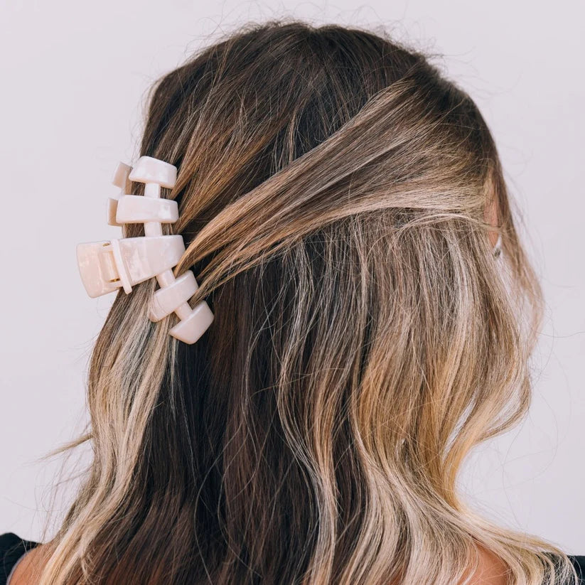 Classic Soft Surf Medium Hair Clip