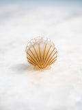 Shell-shaped mini clip